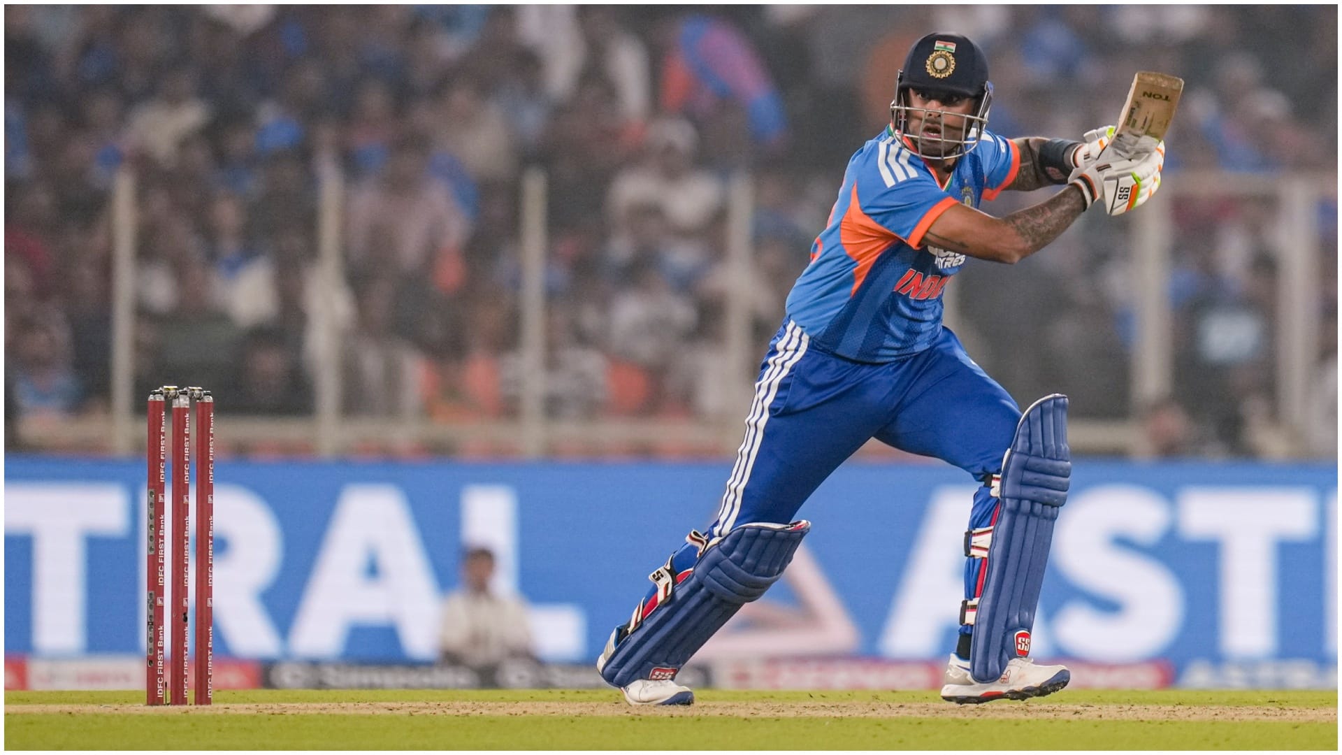Actress Khushi Mukherjee Makes Shocking Claim About Suryakumar Yadav Sending Her Messages