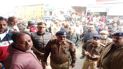 Budaun robbery case traders express outrage markets closed and roads blocked