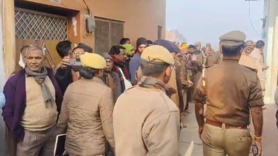 Kanpur Suicide case Saraf wrote a suicide note to his father Suicide after killing his son