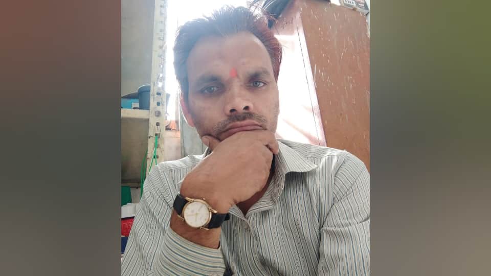 Agra Electrician Murder Wife Plots Killing with Disabled Lover Three Detained in Aligarh