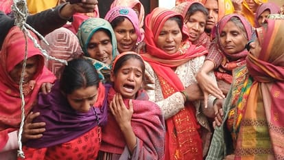 UP Road Accident Kills Four Family Shattered as Parents and Son Die on Moradabad-Agra Highway