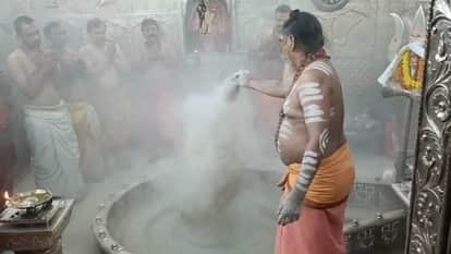 Ujjain Mahakal: Baba Mahakal adorned with a garland of skulls around his neck.