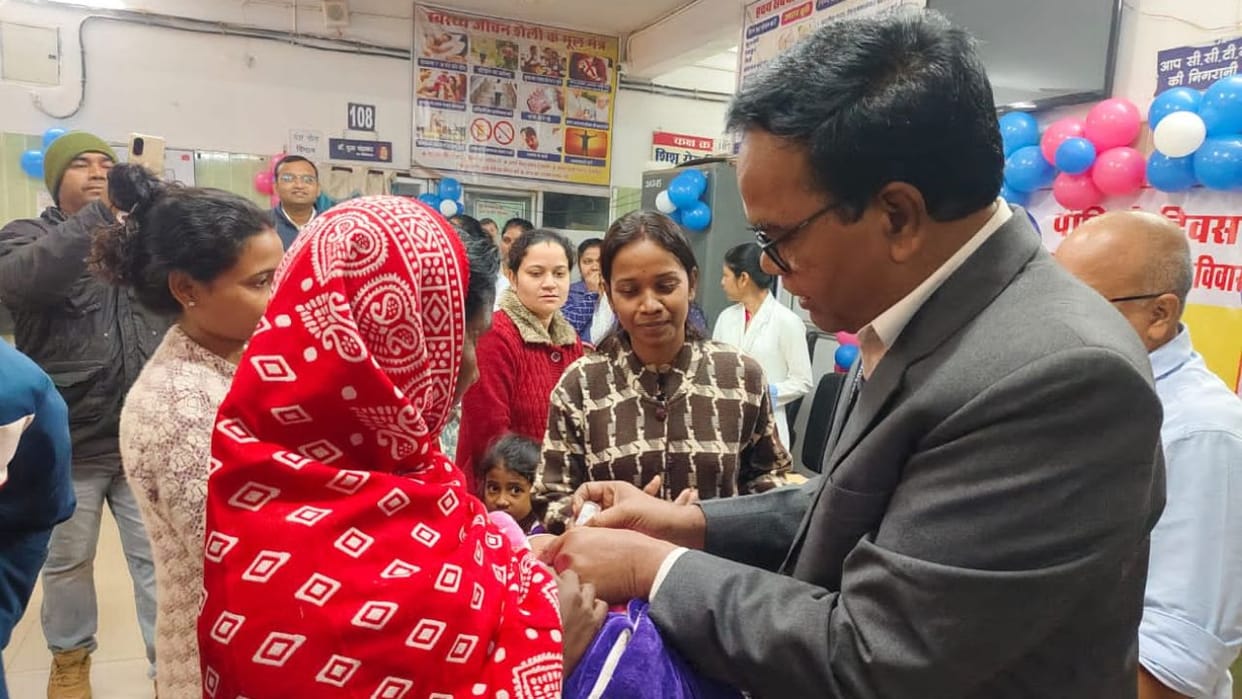 Polio drops were administered to more than one lakh children on first day in Dhamtari
