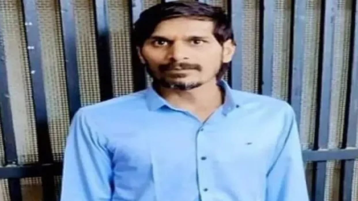 Crime Branch action in Raipur: History-sheeter Ravi Sahu absconds in midnight raid, accomplice arrested