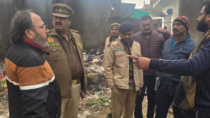 Jewellery worth one crore stolen from jewellery shop in Lucknow CCTV captures three suspects including woman