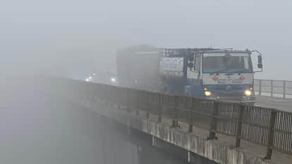 Weather Update: Visibility is zero on the highway, icy winds are expected, cold wave is likely to intensify