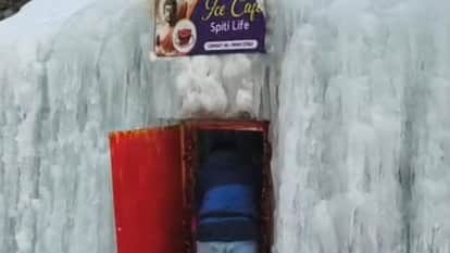 Himachal A unique cafe made of snow has been created in Lingti Spiti