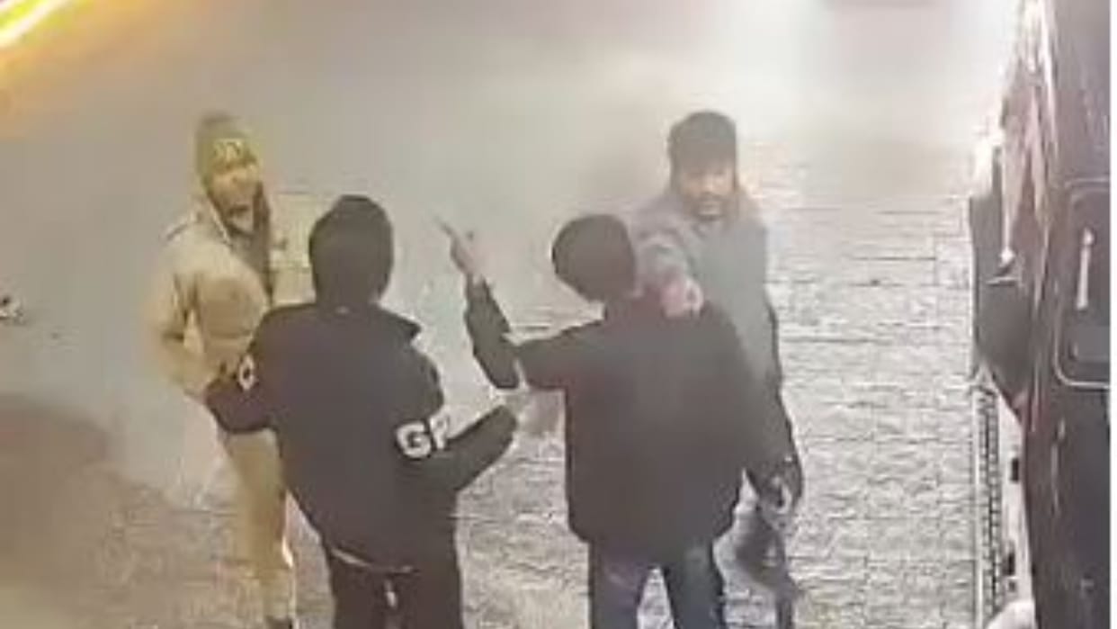 men engaged in fighting and vandalism at hotel along the highway in Shahjahanpur