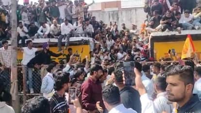 MP News: Karni Sena's Jan Kranti Nyay movement in Harda; a massive crowd gathered at Nehru Stadium.