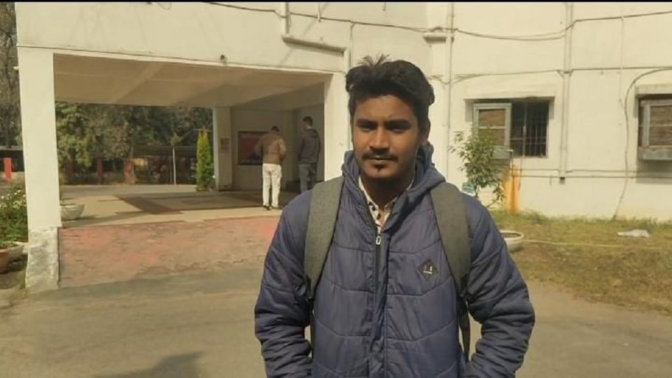 रिश्वत मांगने वाला आरक्षक निलंबित