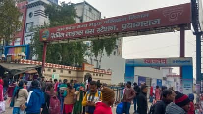 Passengers were troubled for the second day as well, having to pay arbitrary fares to go to Jhunsi.