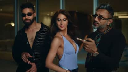 Honey Singh new song Aadat Released Vaani Kapoor Dance with singer