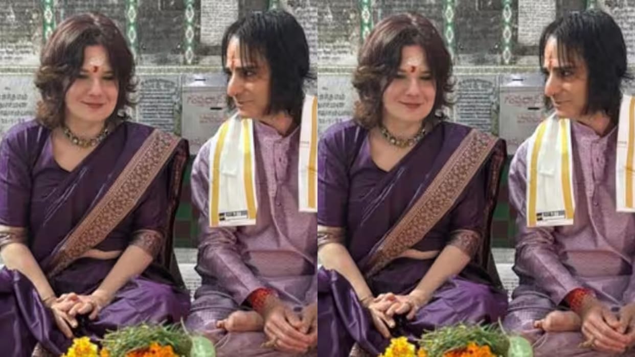 American couple performs Sanatan marriage ceremony in Varanasi takes seven vows with English mantras