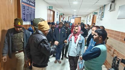 Bihar News: A newborn baby died at Chhapra Sadar Hospital news in hindi