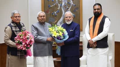 Bihar Politics: Nitish Kumar met Amit Shah in Delhi along with Lalan Singh and Samrat Chaudhary.