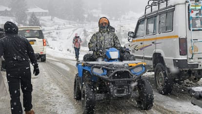 Tourists from across the country are reaching Kashmir to enjoy the weather.