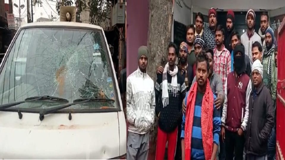Aligarh Nagar Nigam garbage vehicles collided