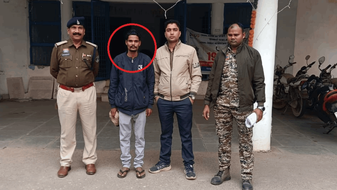 पुलिस की गिरफ्त में आरोपी
