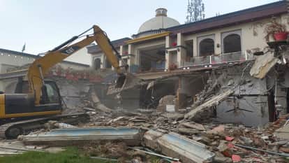 BDA bulldozer demolished Wajid Beg wedding hall in Bareilly
