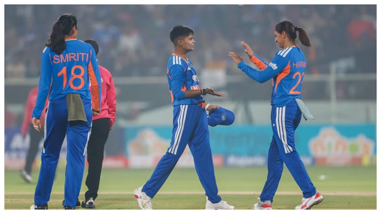 Ind W Vs Sl W Live Score:श्री चरणी ने भारत को दिलाई तीसरी सफलता, हसिनी आउट; हर्षिता के साथ साझेदारी टूटी – Ind W Vs Sl W T20 Live Score: India Vs Sri Lanka Women’s Cricket Scorecard Results Updates In Hindi