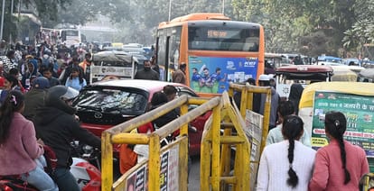 Kanpur Erickshaws and autorickshaws operate without designated routes city is plagued by traffic jams