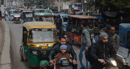 Kanpur Erickshaws and autorickshaws operate without designated routes city is plagued by traffic jams