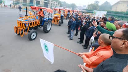 CM Yogi honored farmers on Kisan Diwas said it is everyone duty to protect interests of farmers