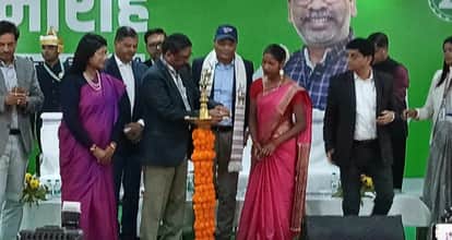 hemant soren inaugurates dishom guru shibu soren coaching institute for scheduled tribe students