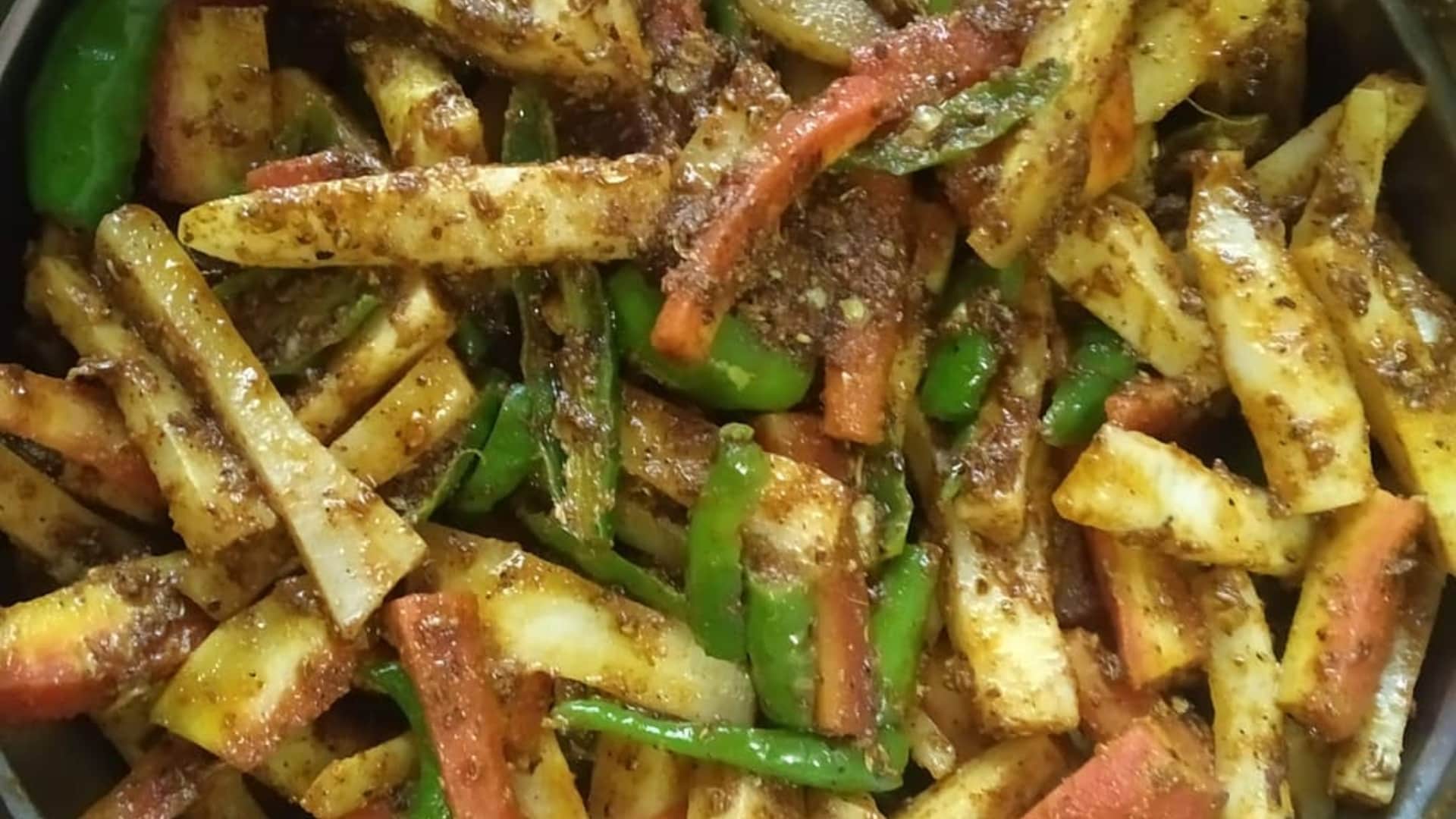 Mixed Achaar Recipe in Hindi How to Make Mooli Achar and Gobhi Achaar At Home