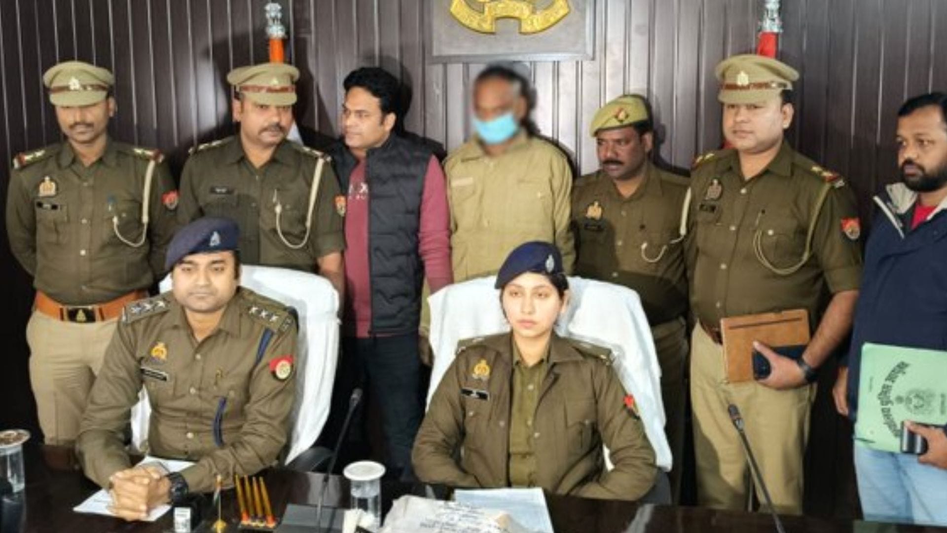 Varanasi murder case of husband killed wife due to love affairs
