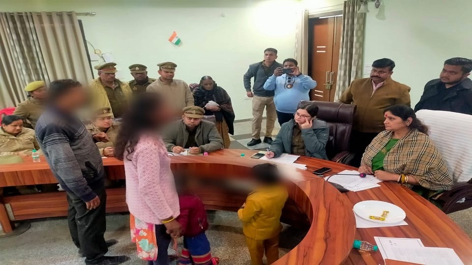 State Women Commission chairperson Babita Chauhan commented on Muslim women wearing burqa in agra