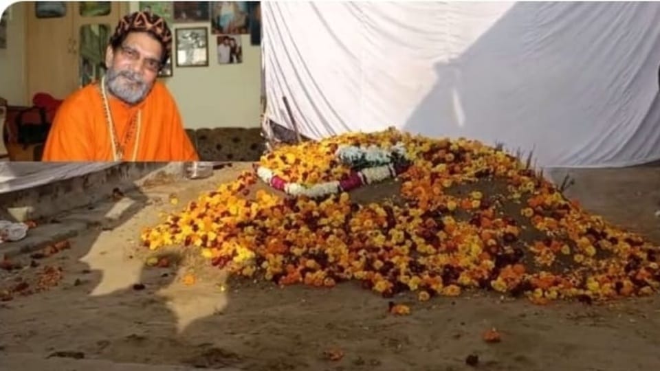 Master Saleem father Ustad Pooran Shahkoti was laid to rest near his home in Jalandhar