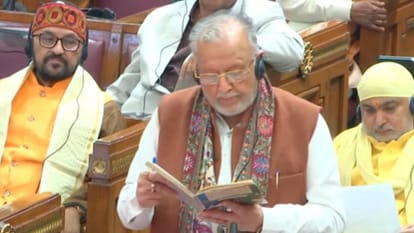 संसदीय कार्यमंत्री सुरेश खन्ना