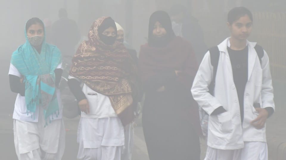 UP Weather: Moradabad was colder than Mussoorie, and fog slowed down traffic on the highway. See pictures