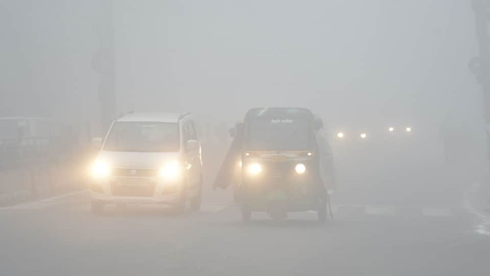 UP Weather: Moradabad was colder than Mussoorie, and fog slowed down traffic on the highway. See pictures