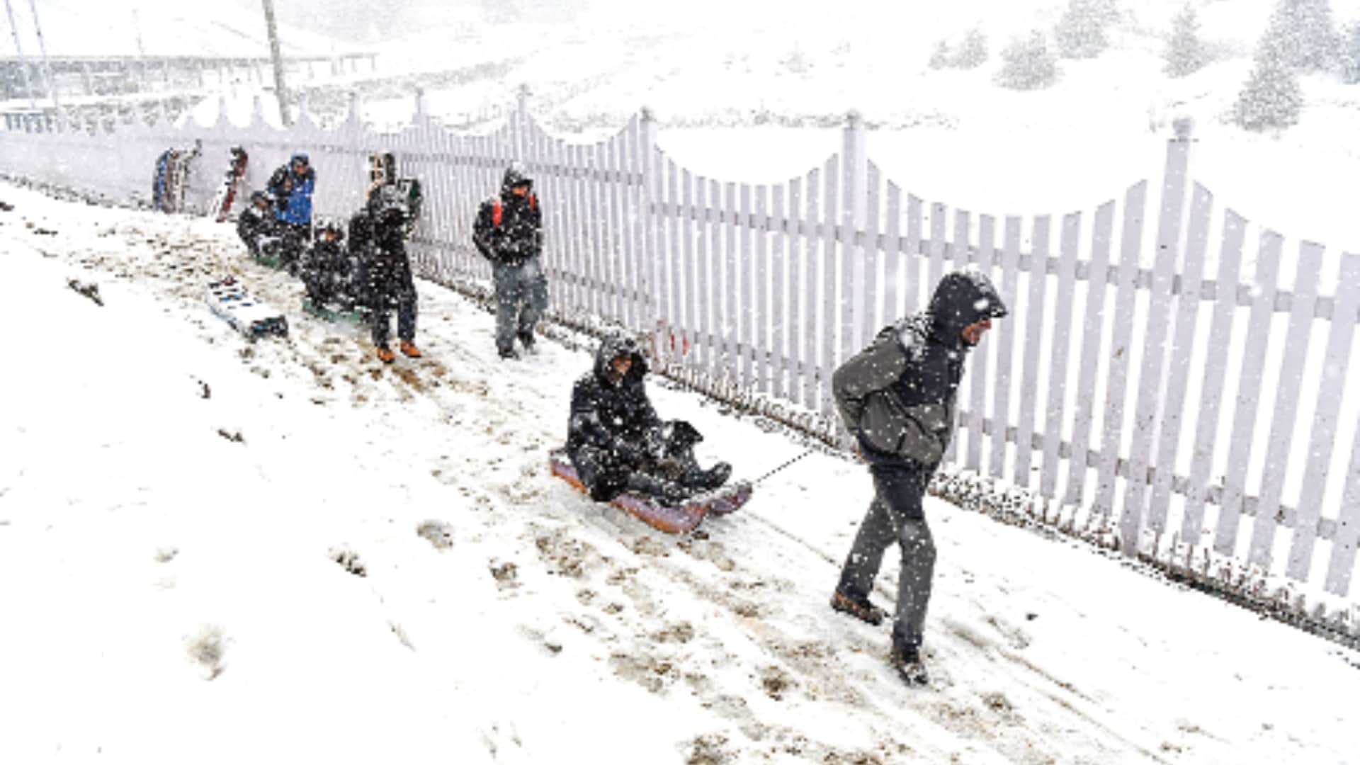 top headline today important and big news stories updates