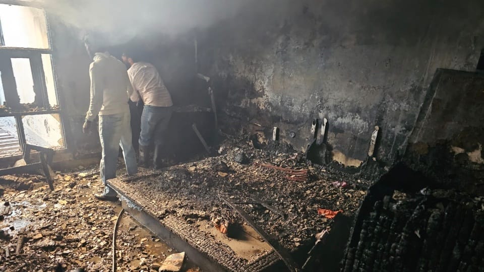 Massive fire broke out in locked house of Tehsildar Sandeep Chugh in Abohar