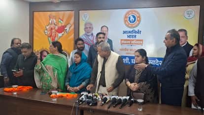 Chandigarh Mayor election two AAP councillors join BJP