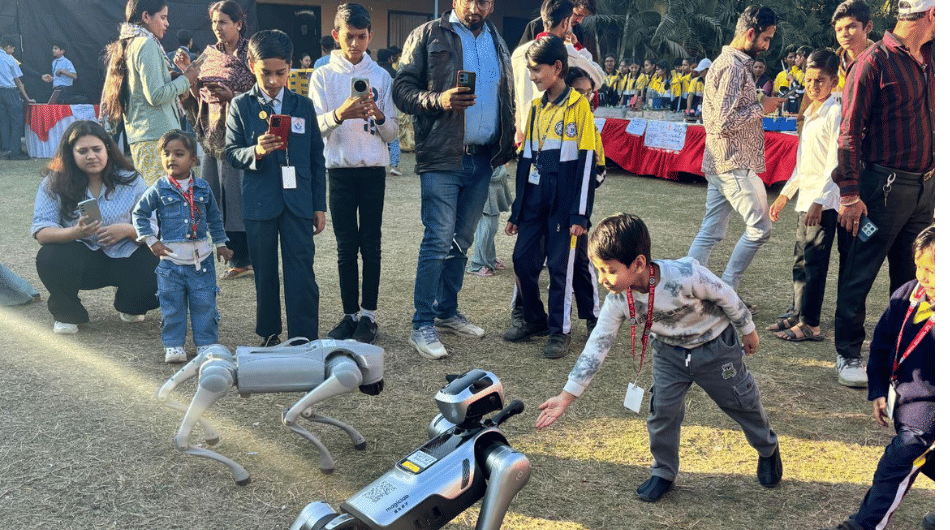 indore news: mkvv school students build humanoid robots and ai projects