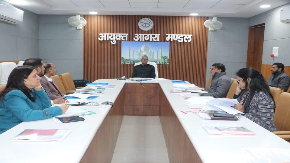 fruit and flower exhibition will be held alongside Taj Mahotsav in agra