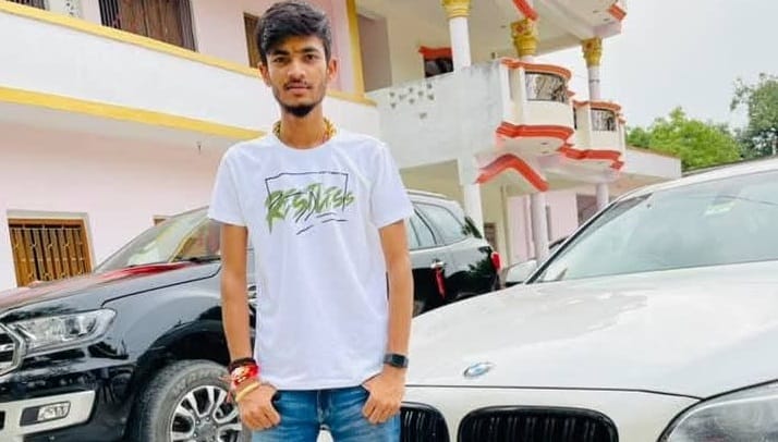 Unnao YouTuber Cas  Anurag fond of expensive cars claimed to earn as much as price of luxury car every month