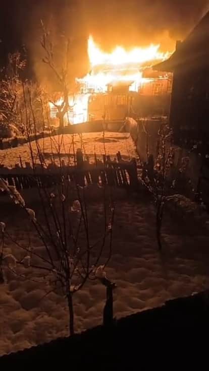 Seven fires broke out in Kupwara, damaging several houses.