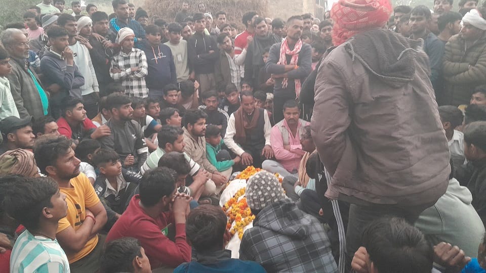 body of Chhattisgarh Armed Forces personnel reached the village