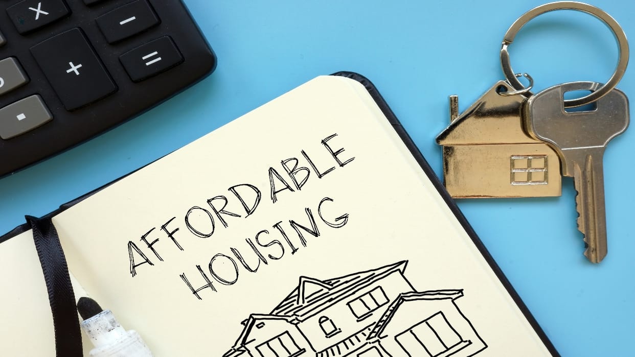 Demand for office space hits record high; have interest rate cuts also made home buying easier?