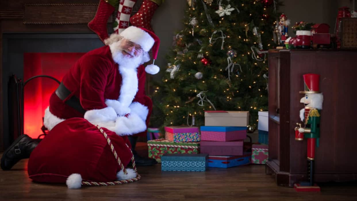 Why we celebrate Christmas and who is Santa Clause Check history belief significance in Hindi