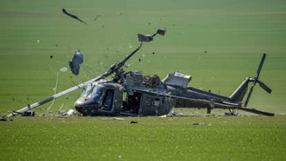 Helicopter on rescue mission crashes on Tanzania s Mount Kilimanjaro killing all five on board