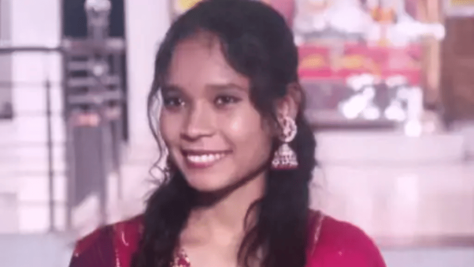 Indore News 22-year-old female student living in live-in relationship commits suicide in Khajrana