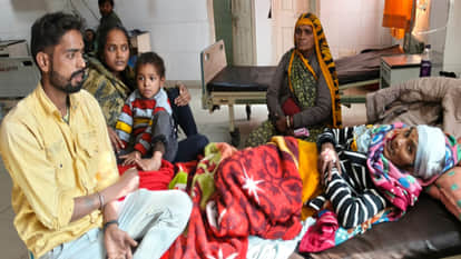 Jalaun: Woman attendant injured after being hit with a spoon for asking for khichdi