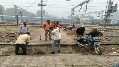 railway crossing closed after accident in Shahjahanpur where five people were killed after being hit by train