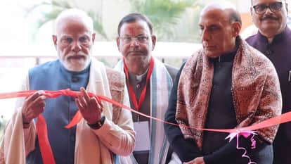 National Inspiration Site: PM Modi said - One family had held the country hostage, the BJP freed it...